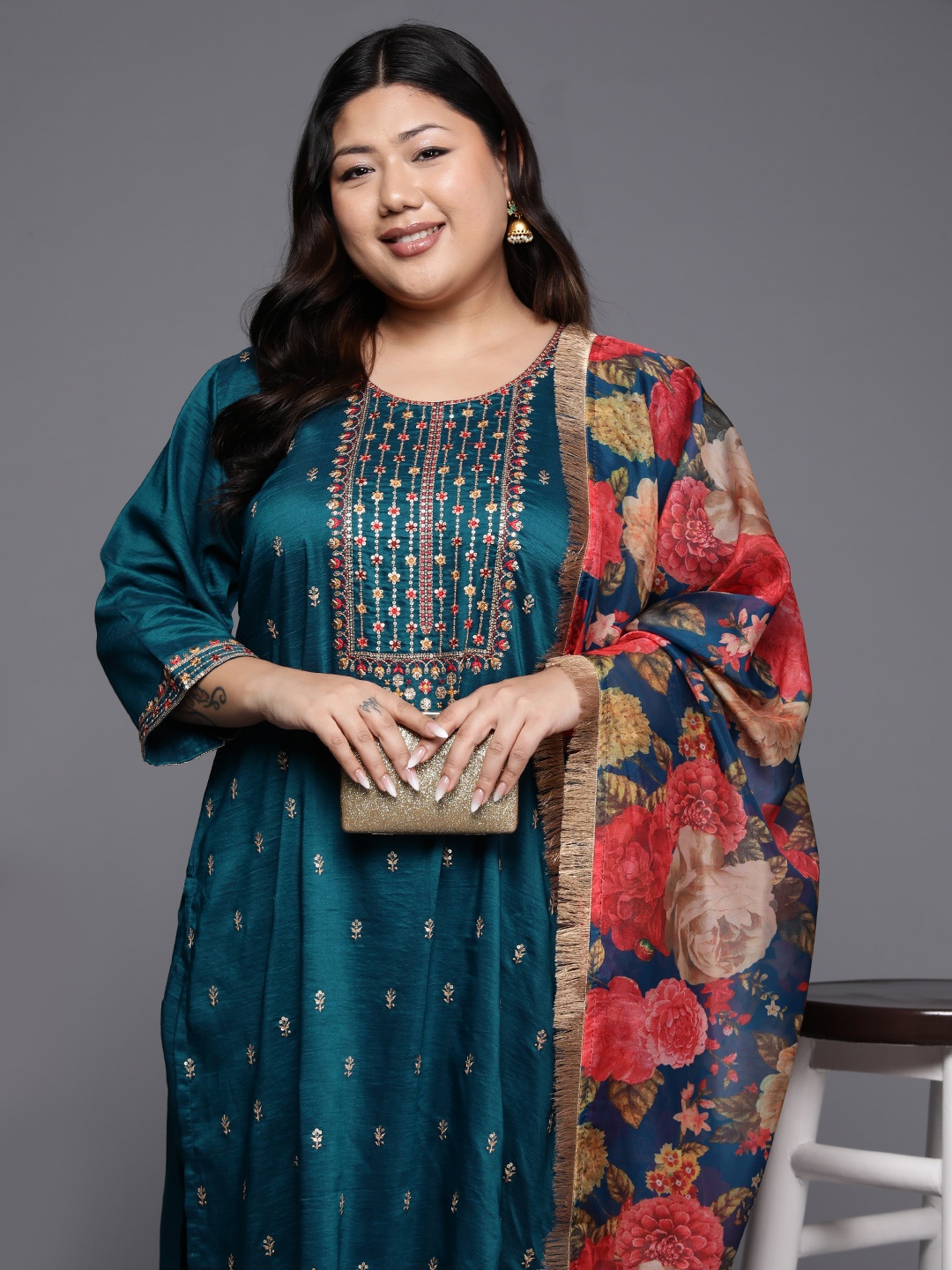 

Varanga Plus Size Floral Embroidered Sequinned Kurta with Trousers & Dupatta, Teal