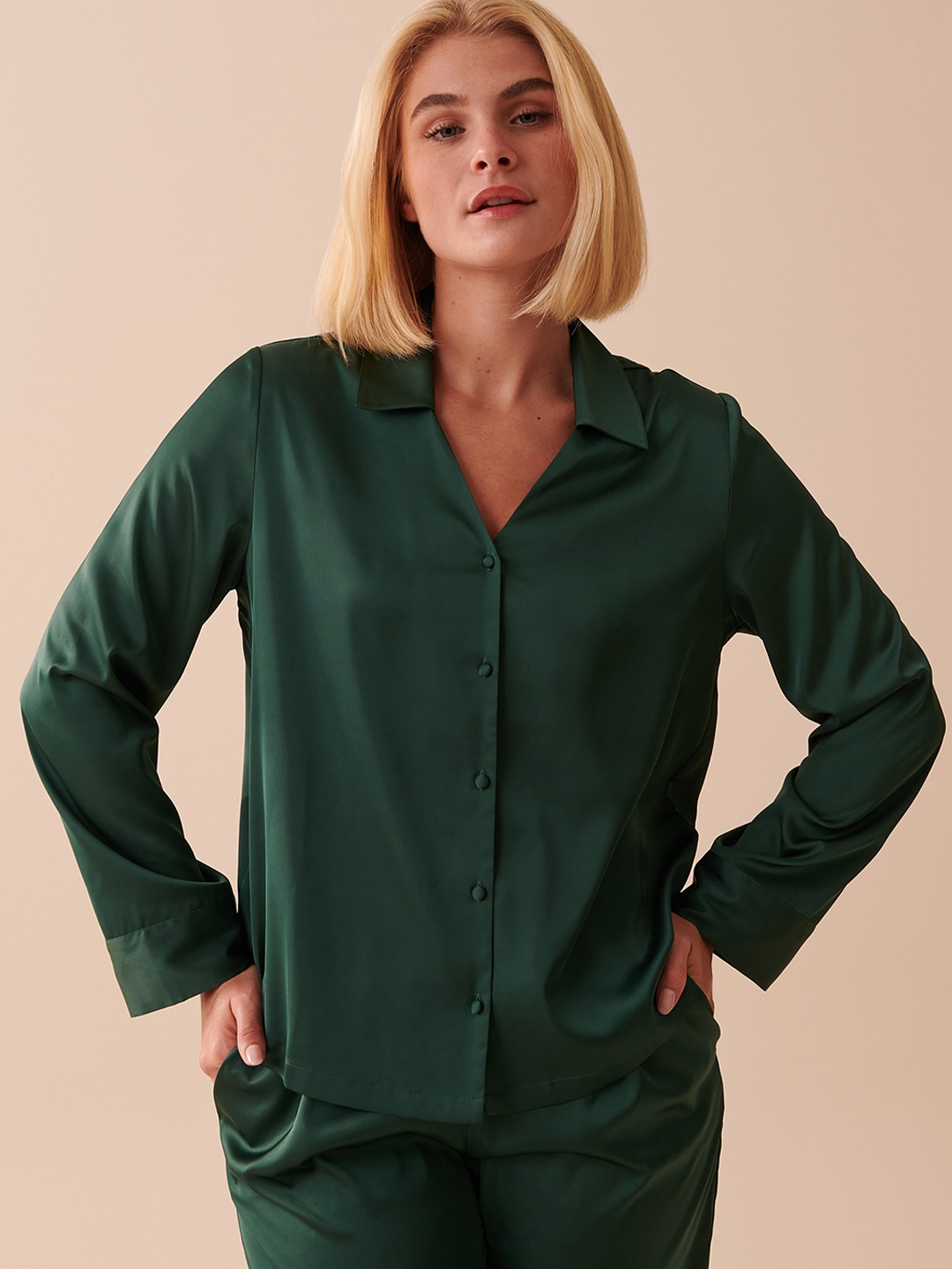 

La Vie en Rose Satin Long Sleeve Lounge Shirt, Green