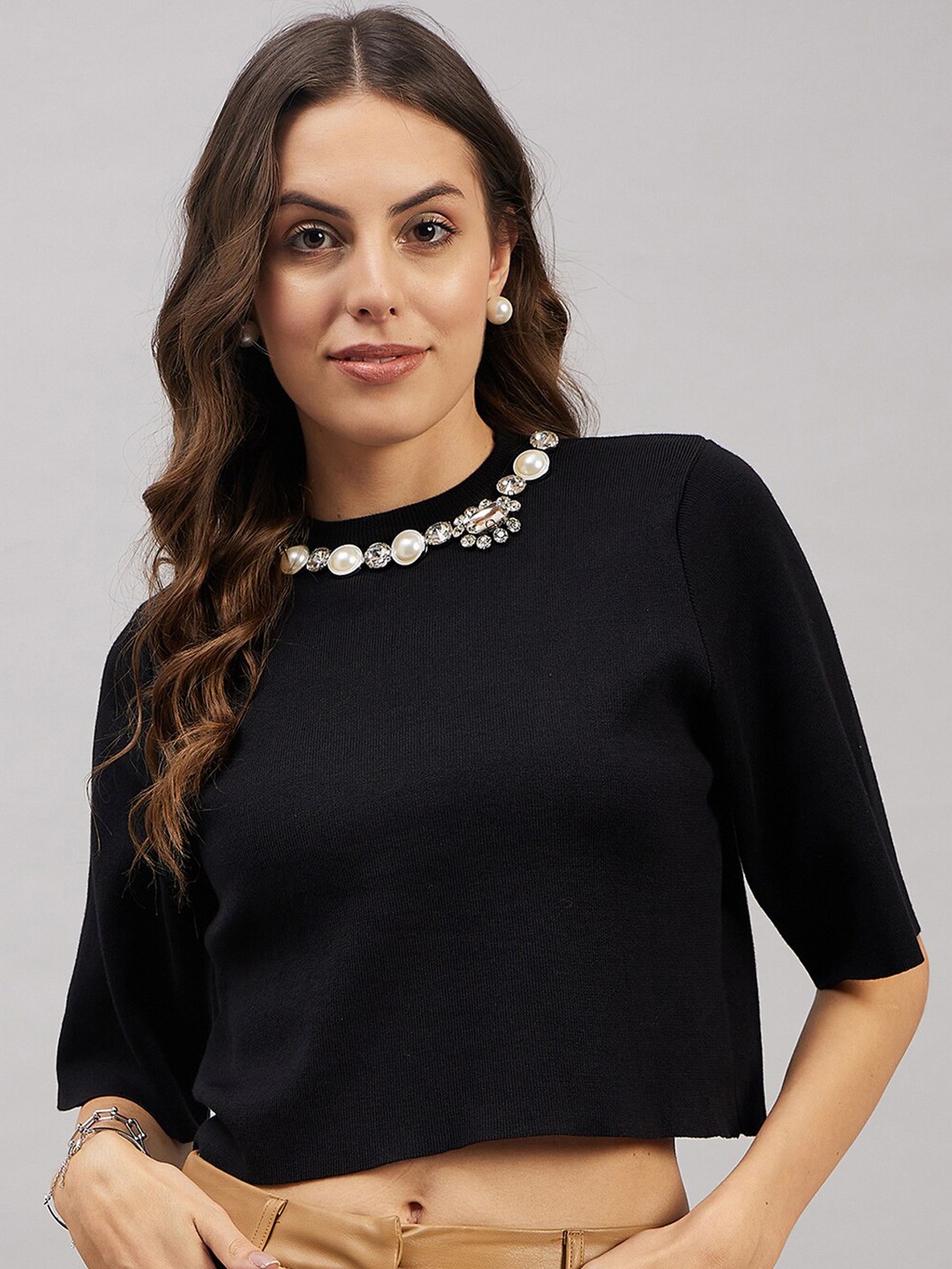 

Orchid Blues Round Neck Short Sleeves Woollen Crop Top, Black