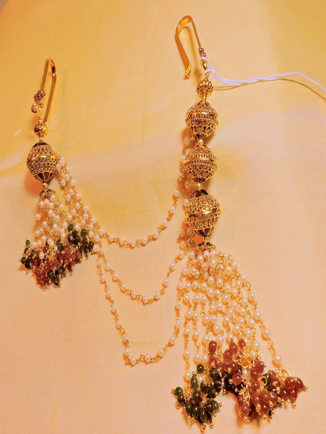 

Runjhun Artificial Beads Studded Waist Chain Saree Accessories, Gold