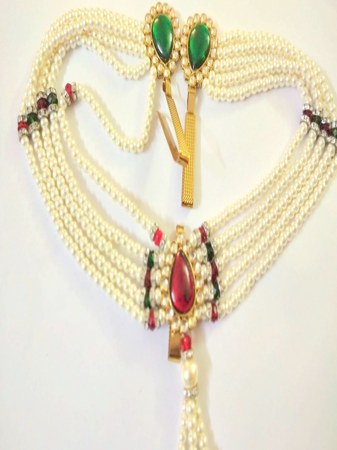 

Runjhun Artificial Beads Studded Waist Chain Saree Accessories, Gold