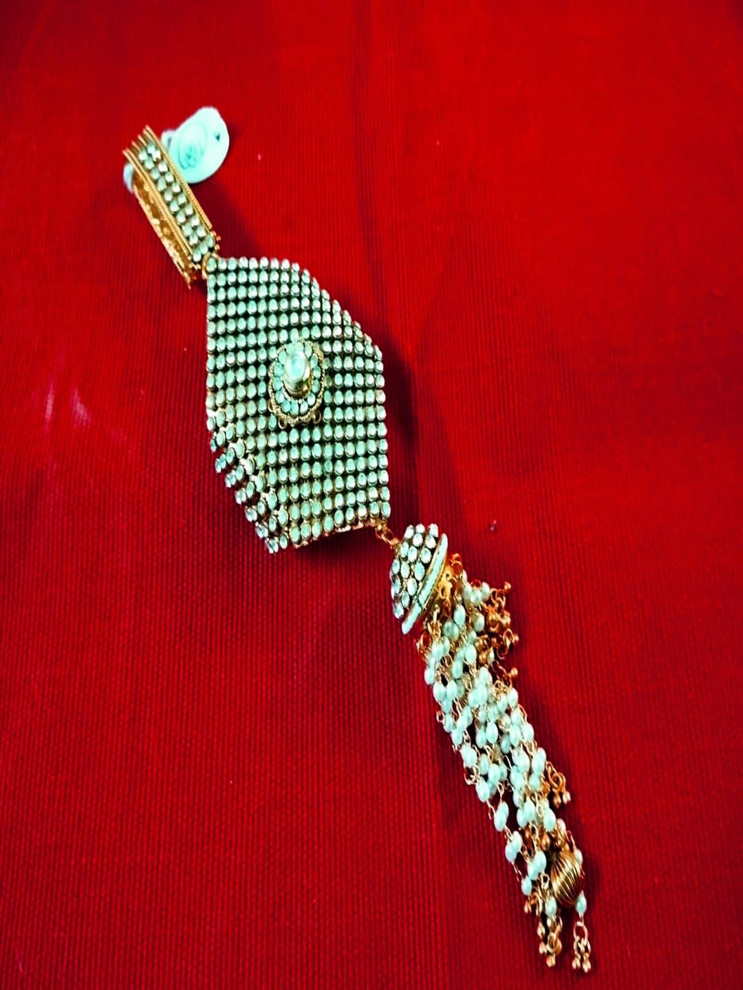 

Runjhun Gold Plated Artificial Beads Studded Kamarband Saree Waist Chain