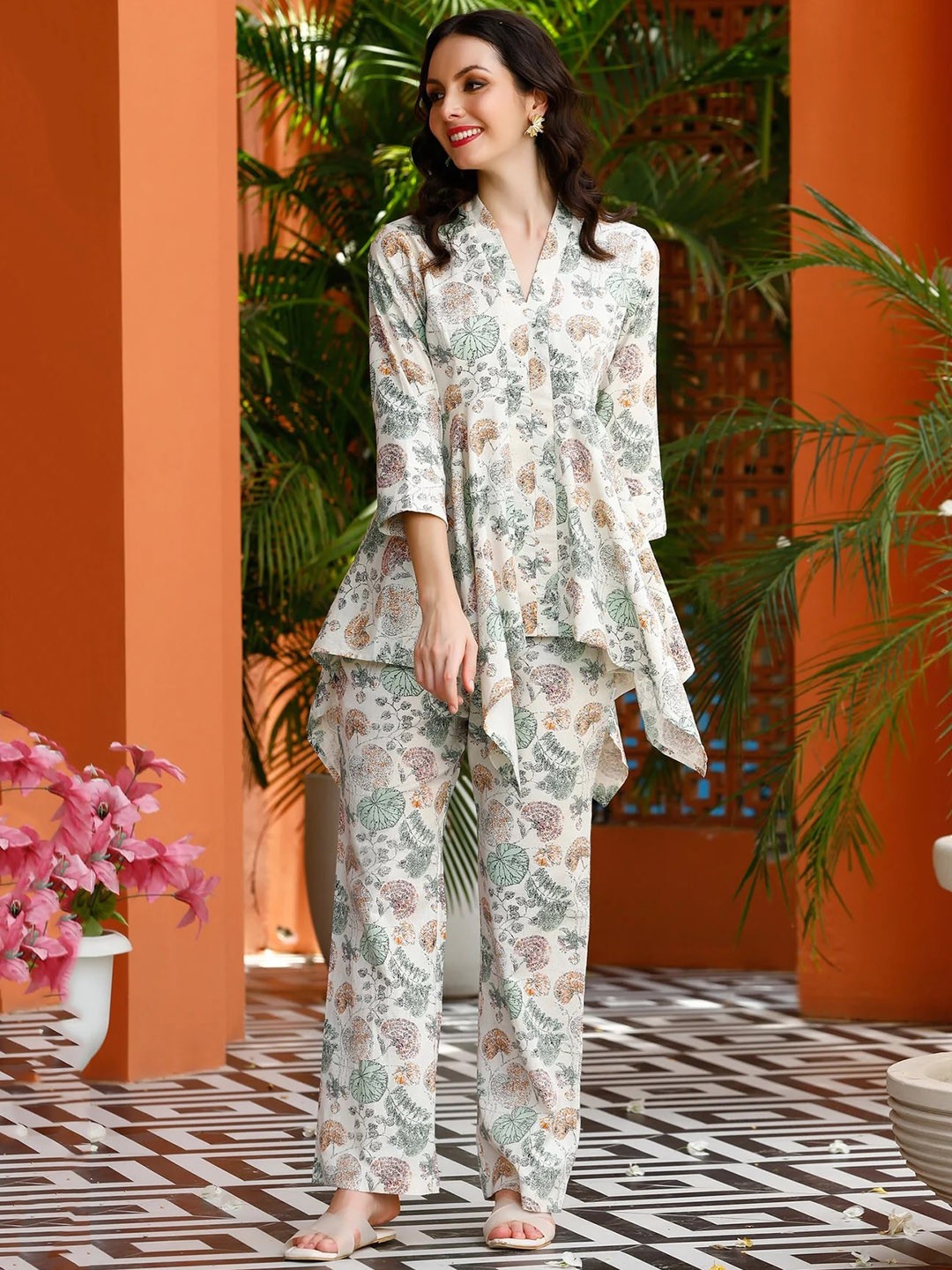 

Civamee Floral Printed Tunic With Trousers, Off white