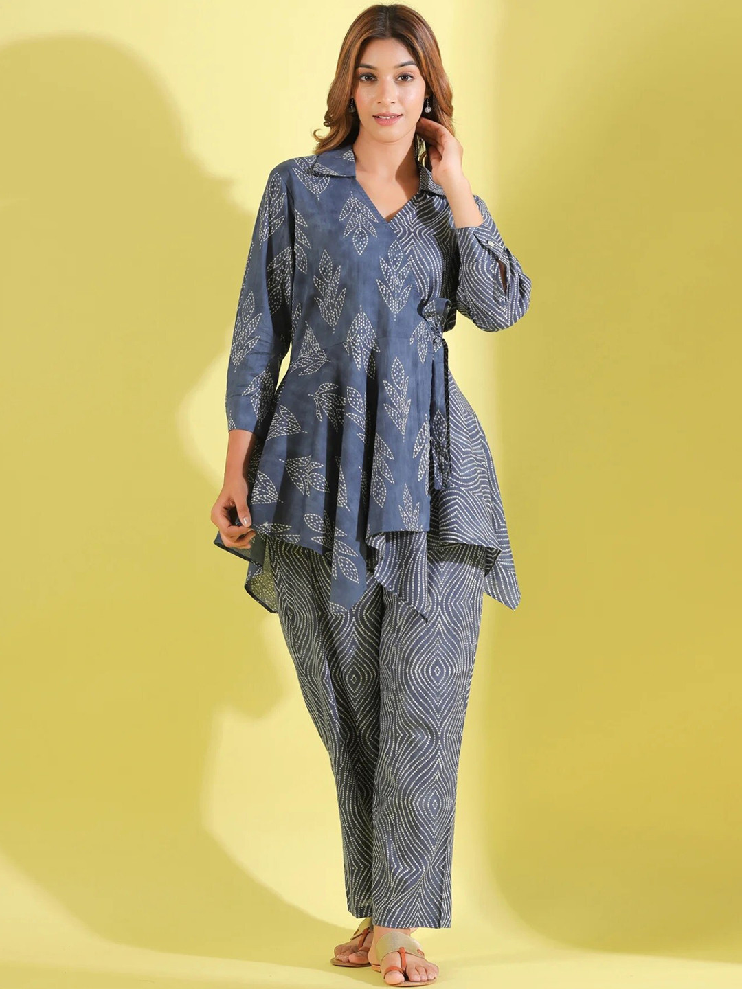 

Civamee Floral Printed Shirt Collar Tunic & Palazzos Co-Ord, Blue