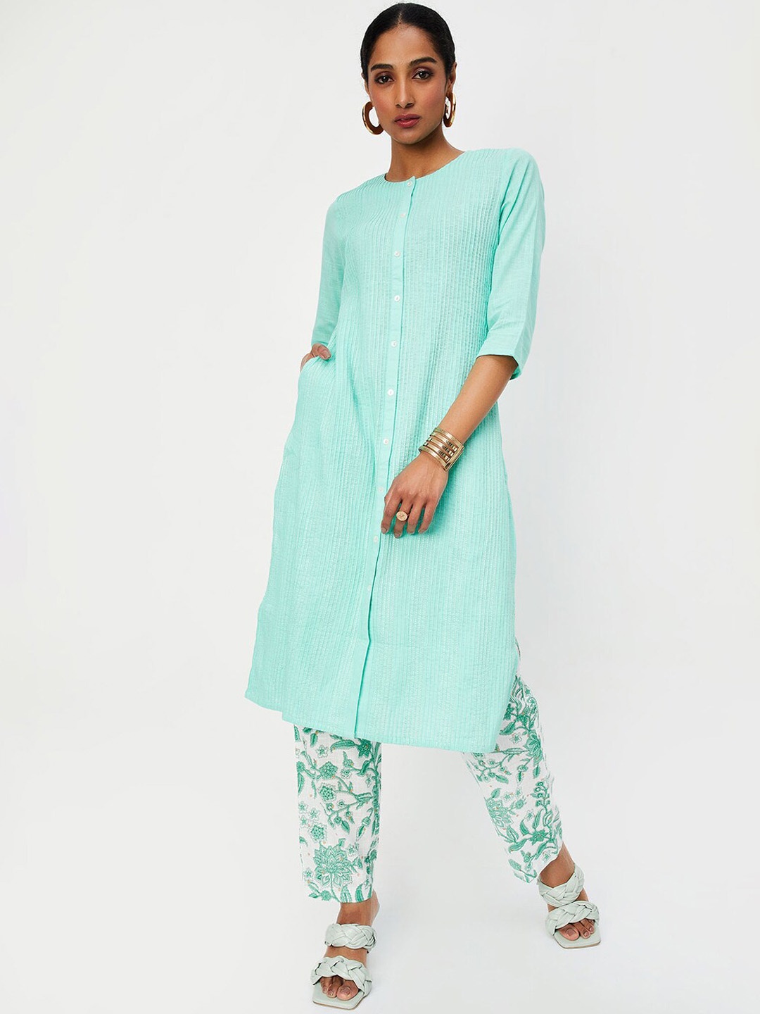 

max Round Neck PinTucks Straight Kurta with Trousers & Dupatta, Blue