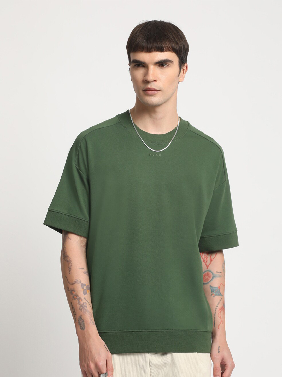 

THE BEAR HOUSE Drop Sholuder Round Neck Loose Fit Cotton T-shirt, Green