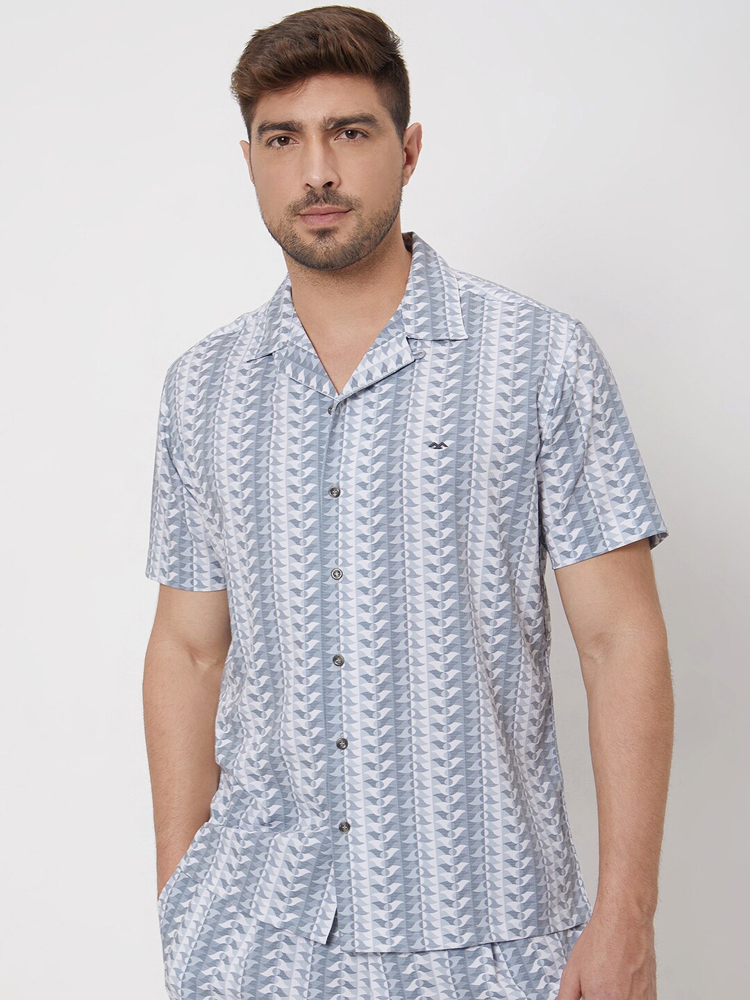 

Mufti Geometric Printed Cuban Collar Casual Shirt, Grey