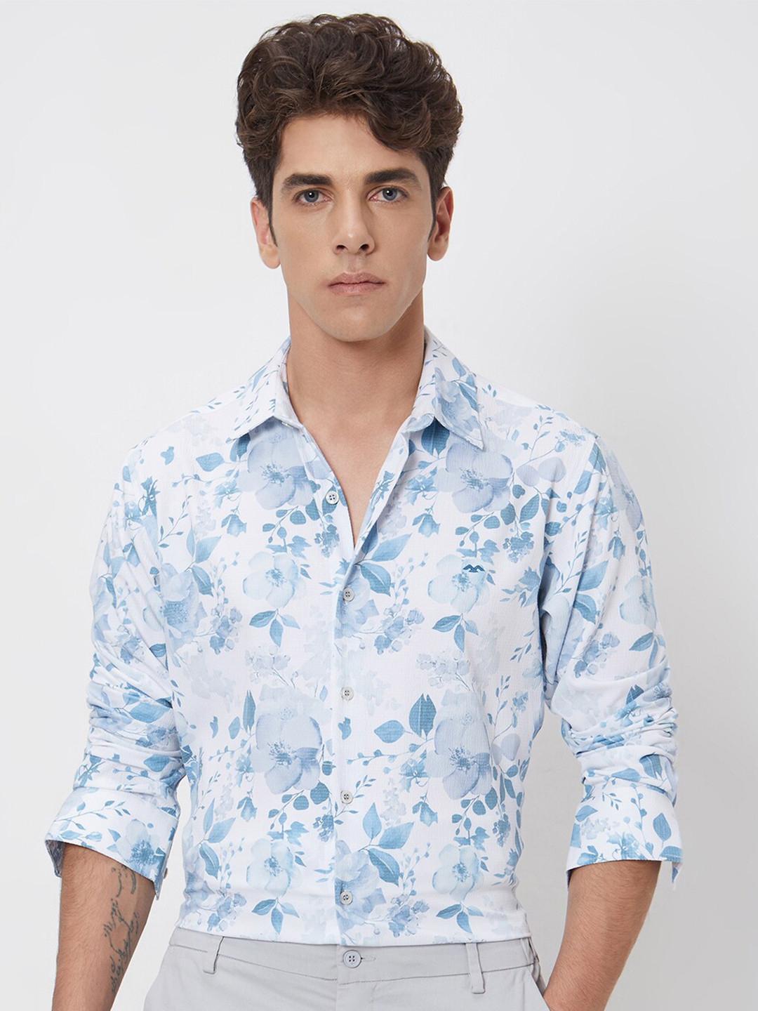 

Mufti Men Slim Fit Floral Printed Casual Shirt, White