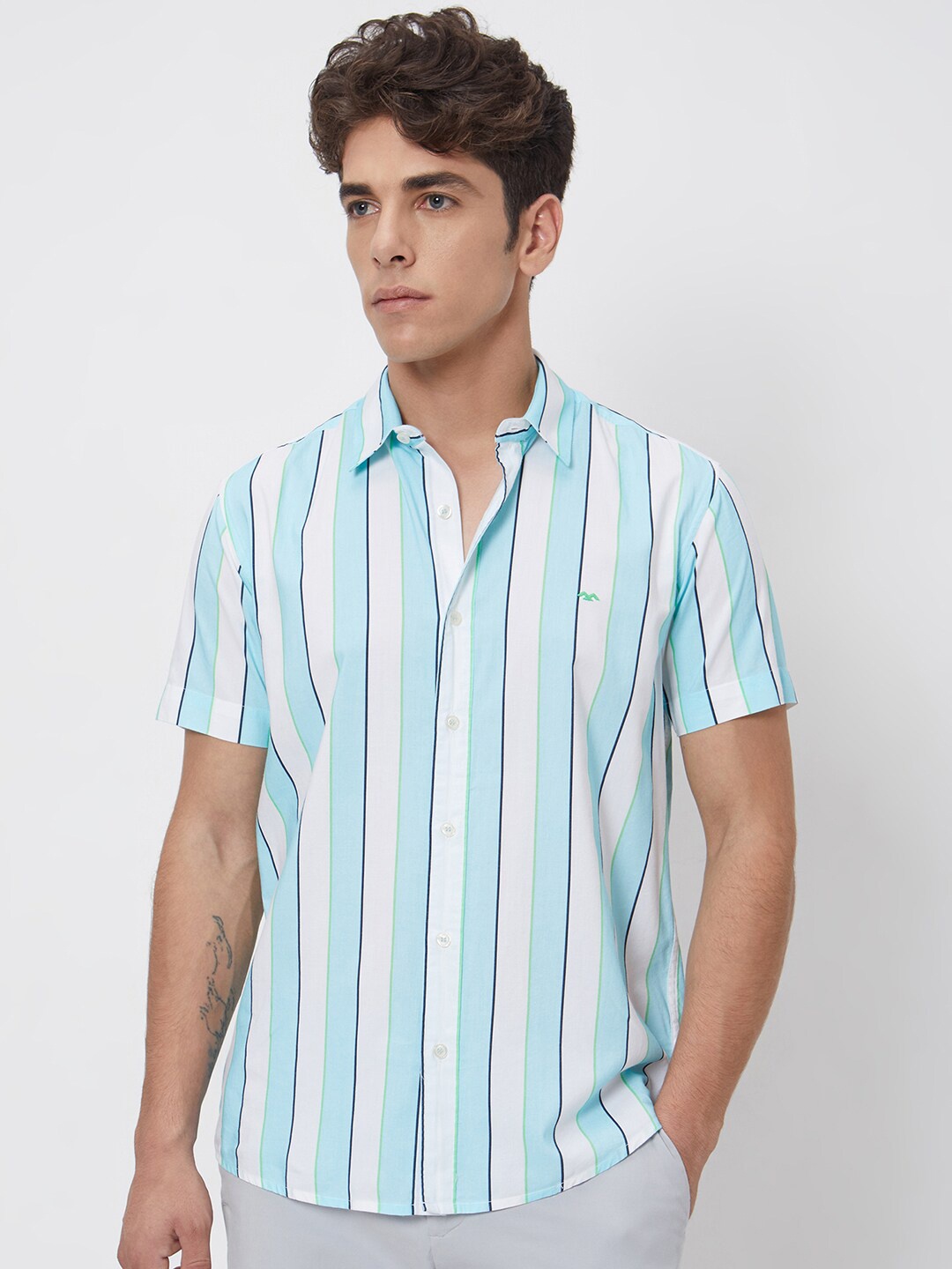 

Mufti Slim Fit Vertical Striped Cotton Casual Shirt, Blue