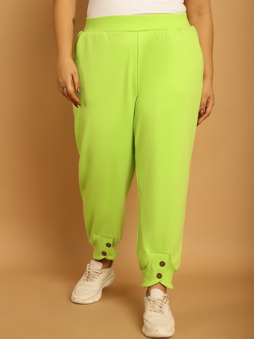 

theRebelinme Women Plus Size Relaxed High-Rise Easy Wash Joggers, Green
