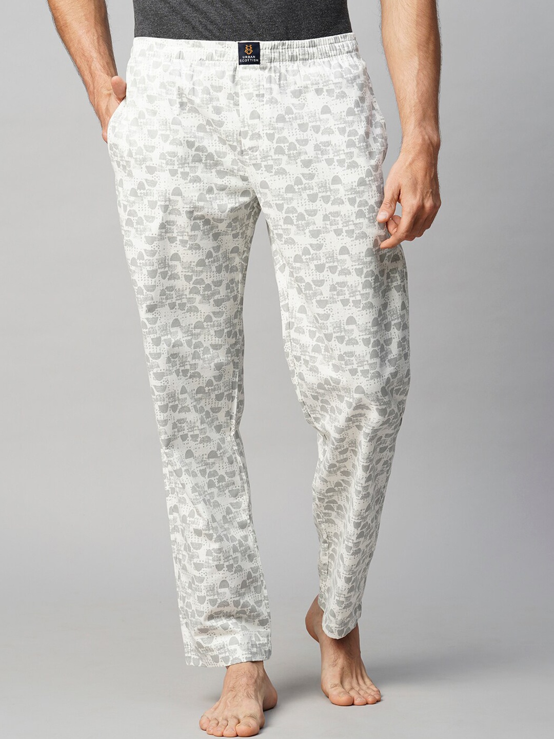 

URBAN SCOTTISH Men Geometric Printed Pure Cotton Lounge Pant, White