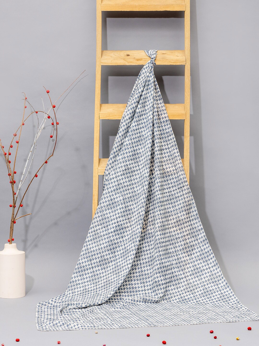 

Contrast Living Geometric Printed Pure Cotton Scarf, Blue