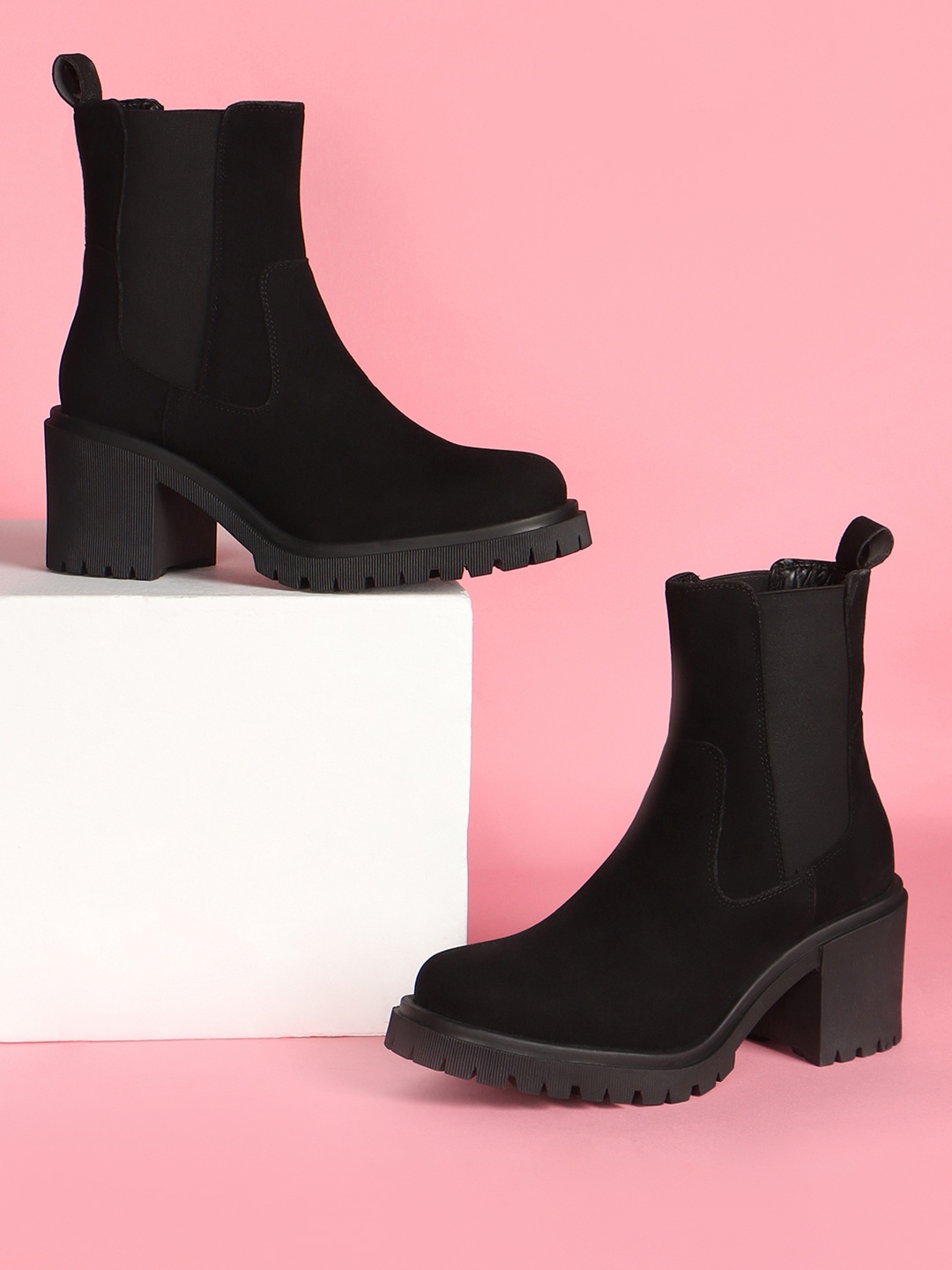 

FOREVER 21 Women Casual Block-Heeled High-Top Chelsea Boots, Black