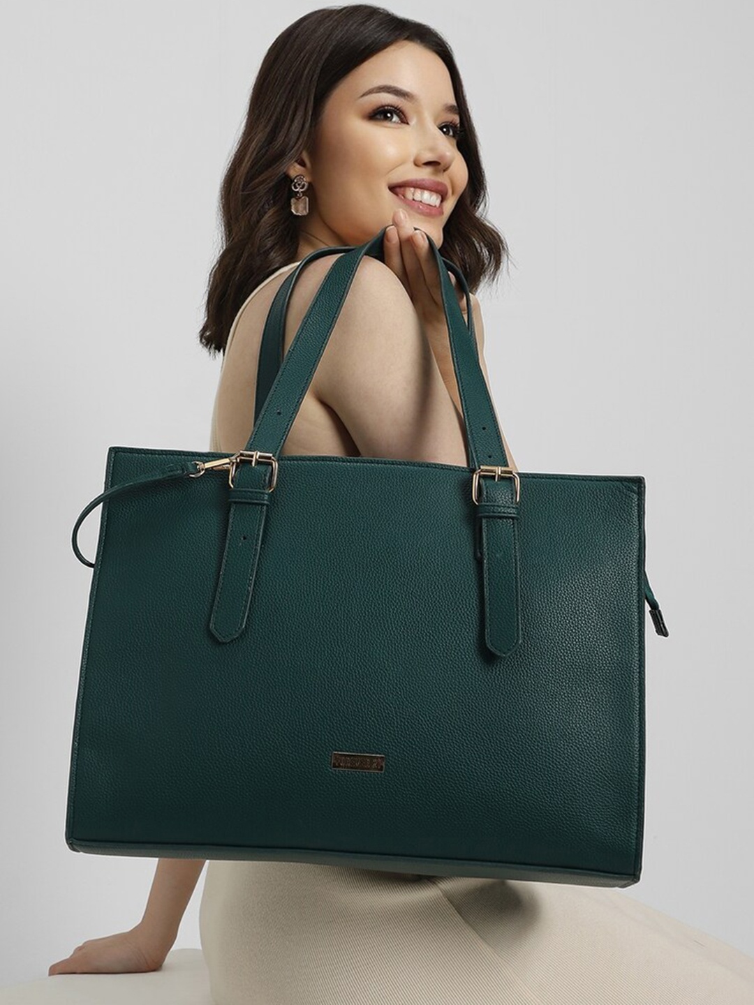 

FOREVER 21 Textured Structured Shoulder Bag, Green