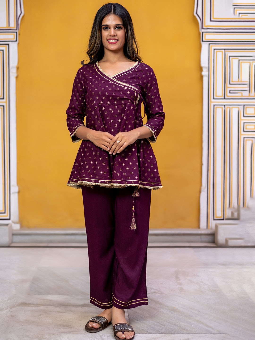 

KASYA Ethnic Motifs Printed Top With Trousers, Magenta