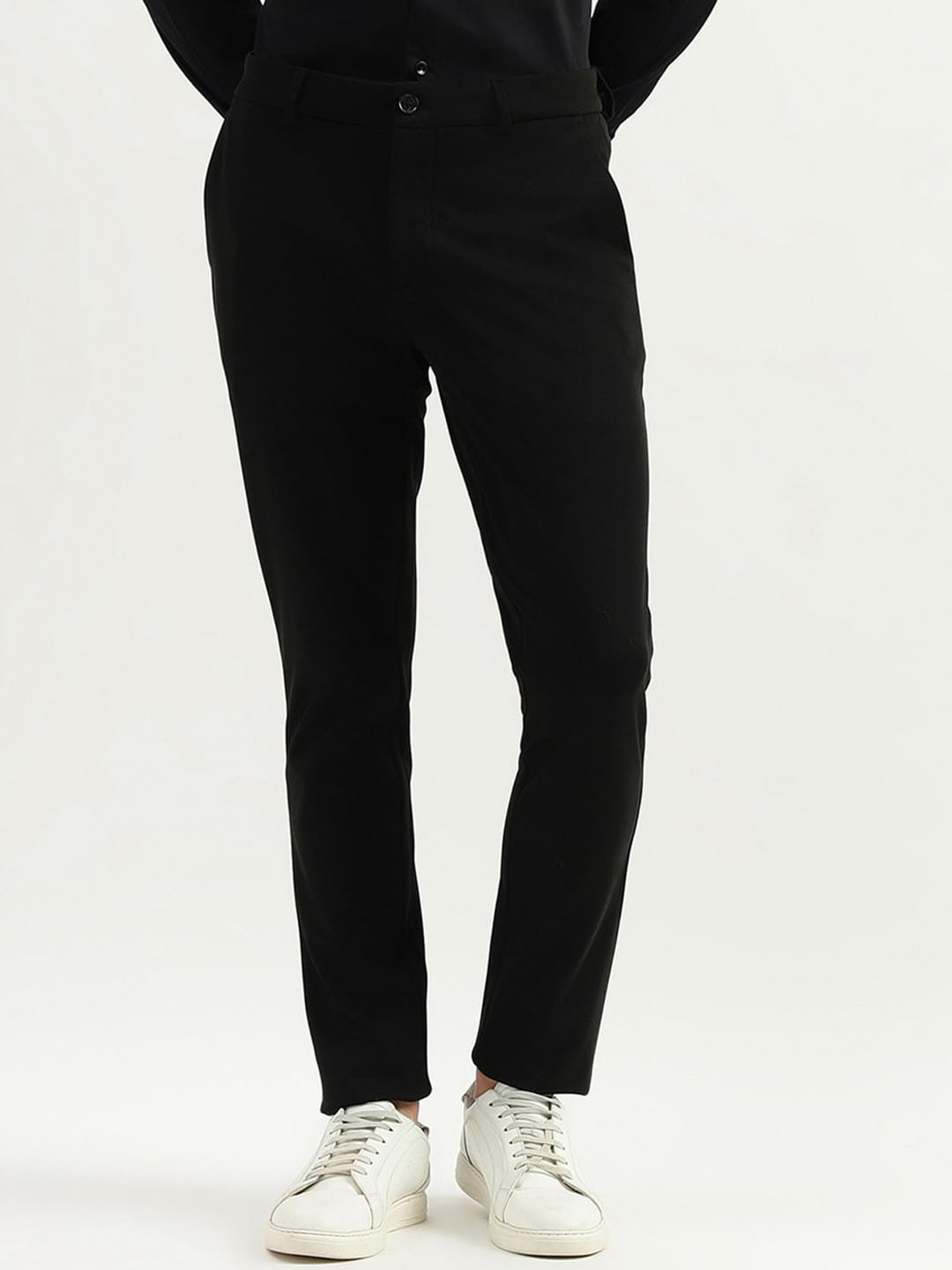 

United Colors of Benetton Men Mid-Rise Slim Fit Trousers, Black