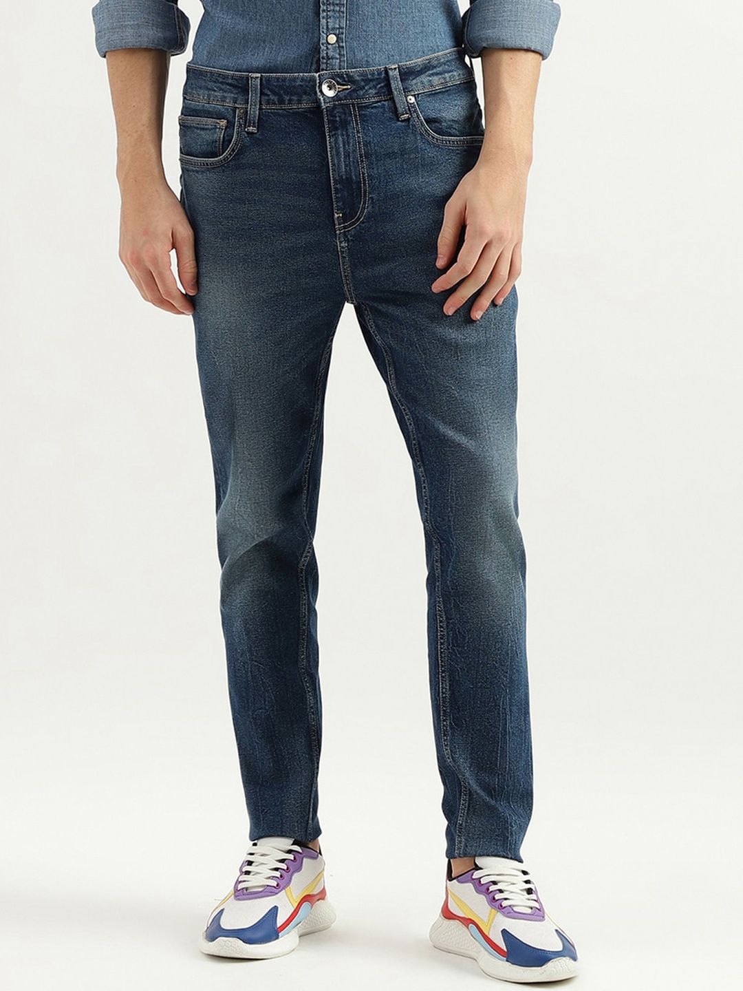 United Colors of Benetton Men Mid-Rise Heavy Fade Jeans, Blue