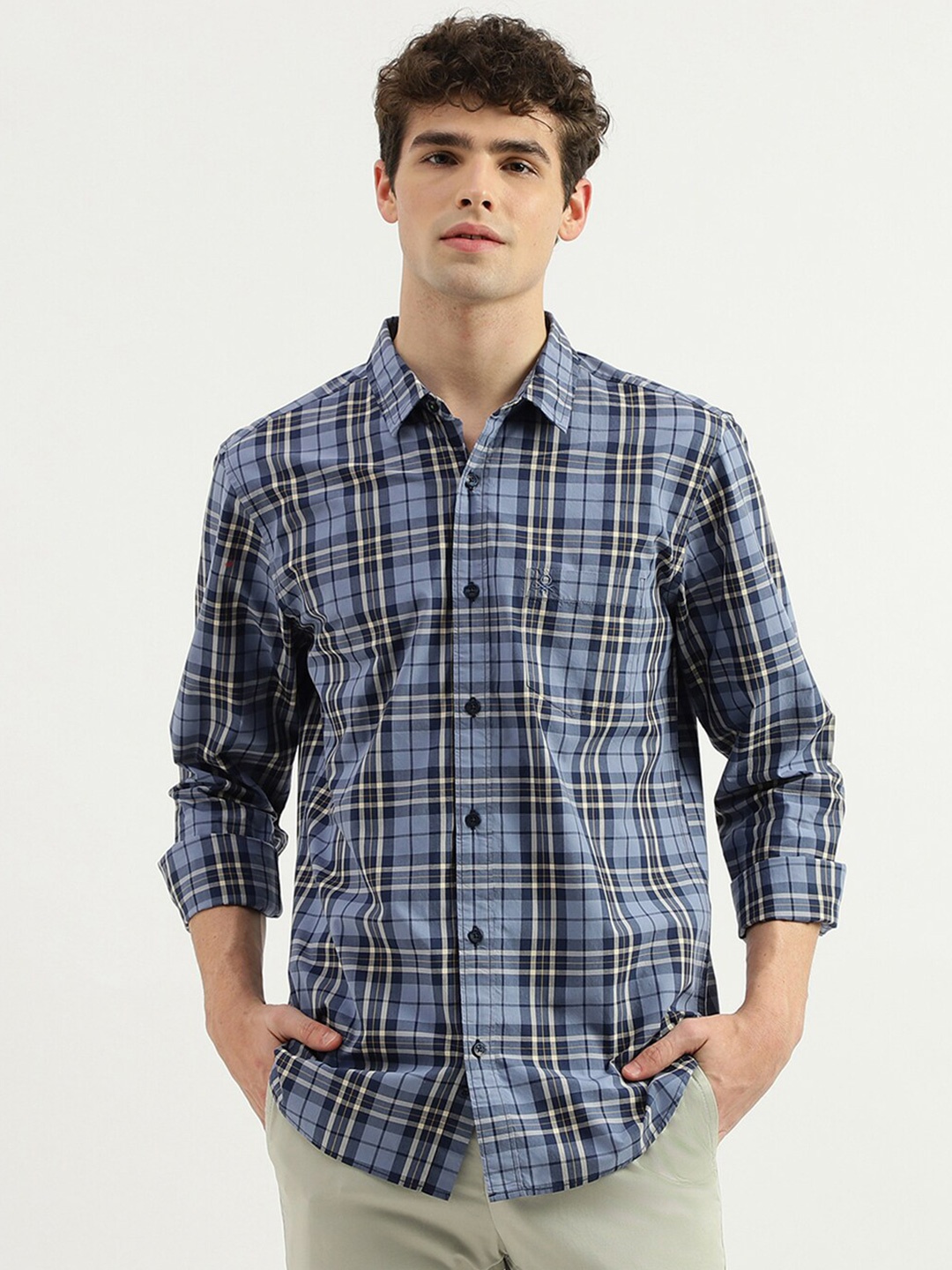

United Colors of Benetton Checked Slim Fit Cotton Spread Collar Curved Casual Shirt, Blue