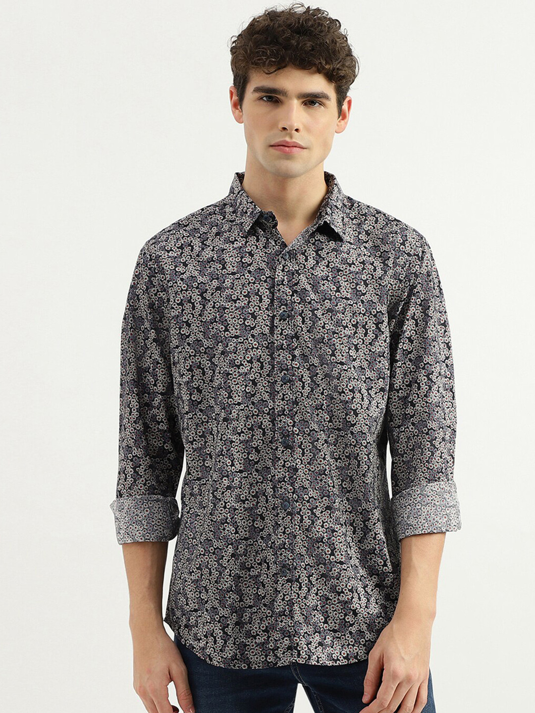 

United Colors of Benetton Abstract Printed Cotton Spread Collar Slim Fit Casual Shirt, Blue