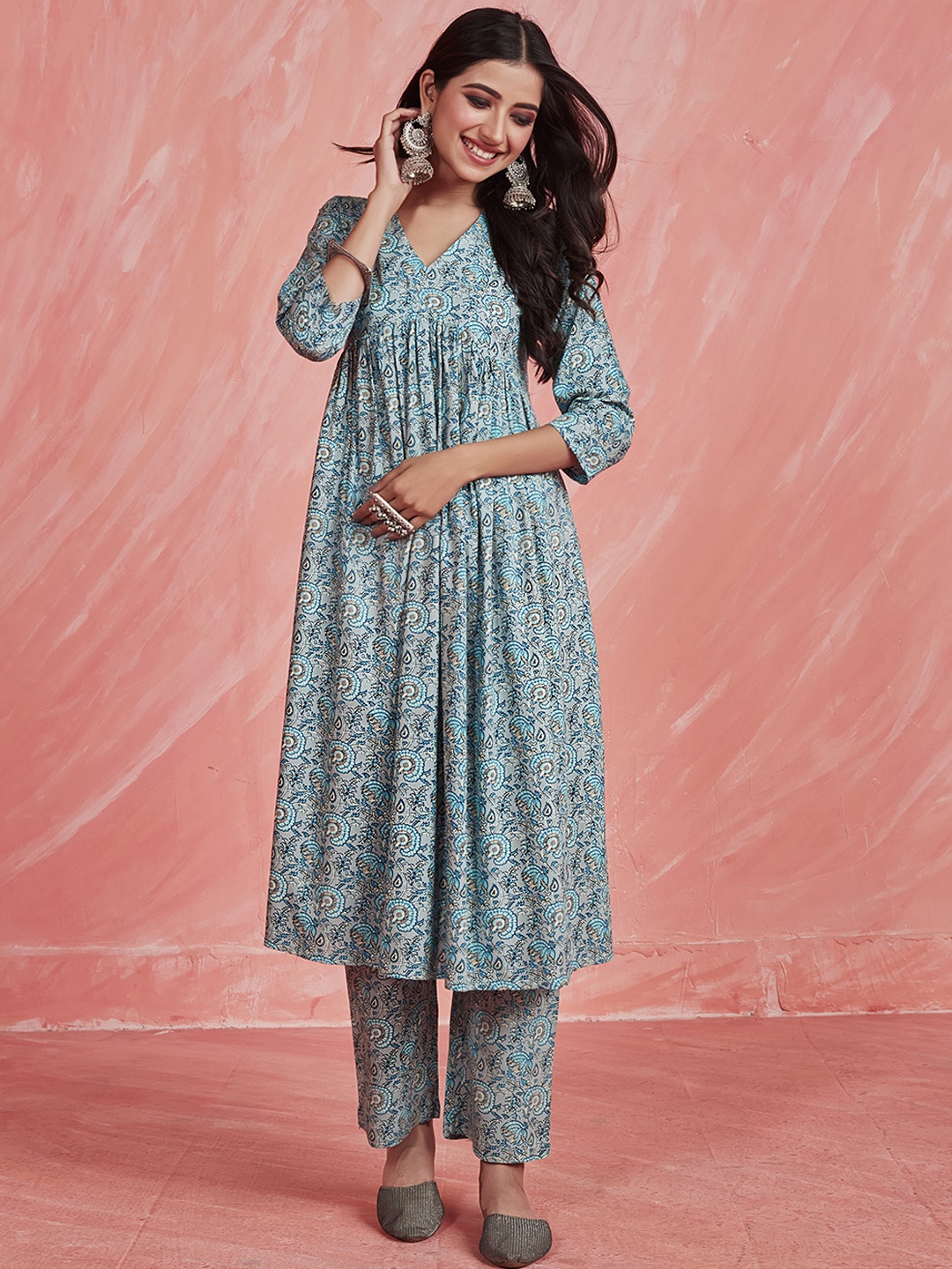 

Anubhutee Ethnic Motifs V-Neck Regular Sleeves Empire Flared Pure Cotton Kurta & Trousers, Blue