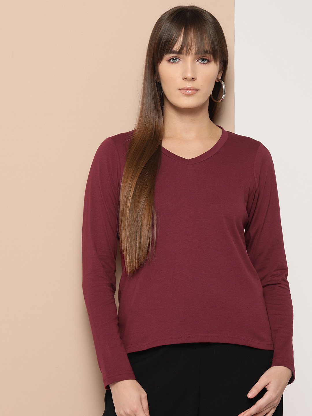 

Chemistry Solid Cotton V-Neck Top, Maroon