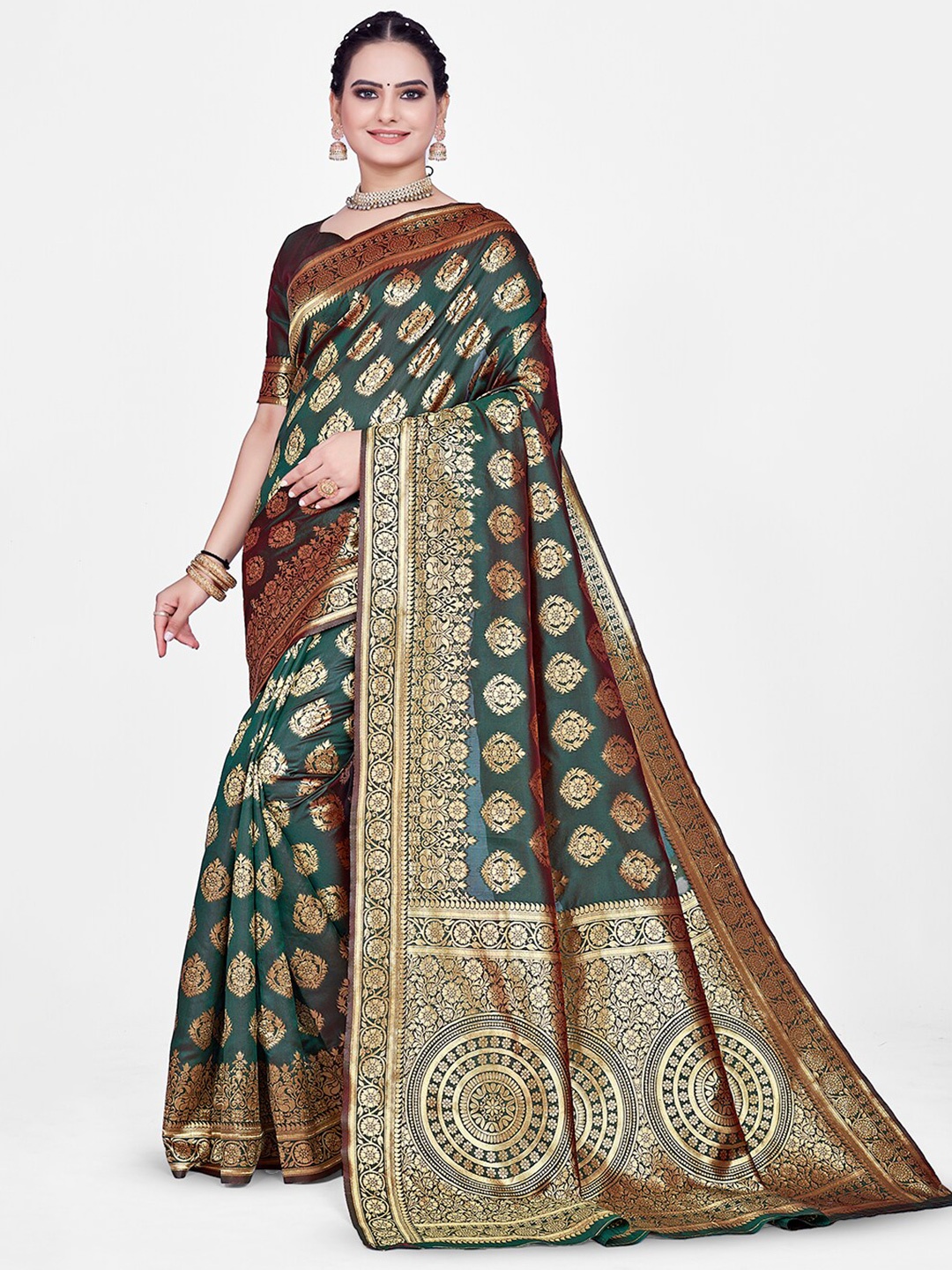 

HOMIGOZ Ethnic Motifs Woven Design Zari Banarasi Saree, Green