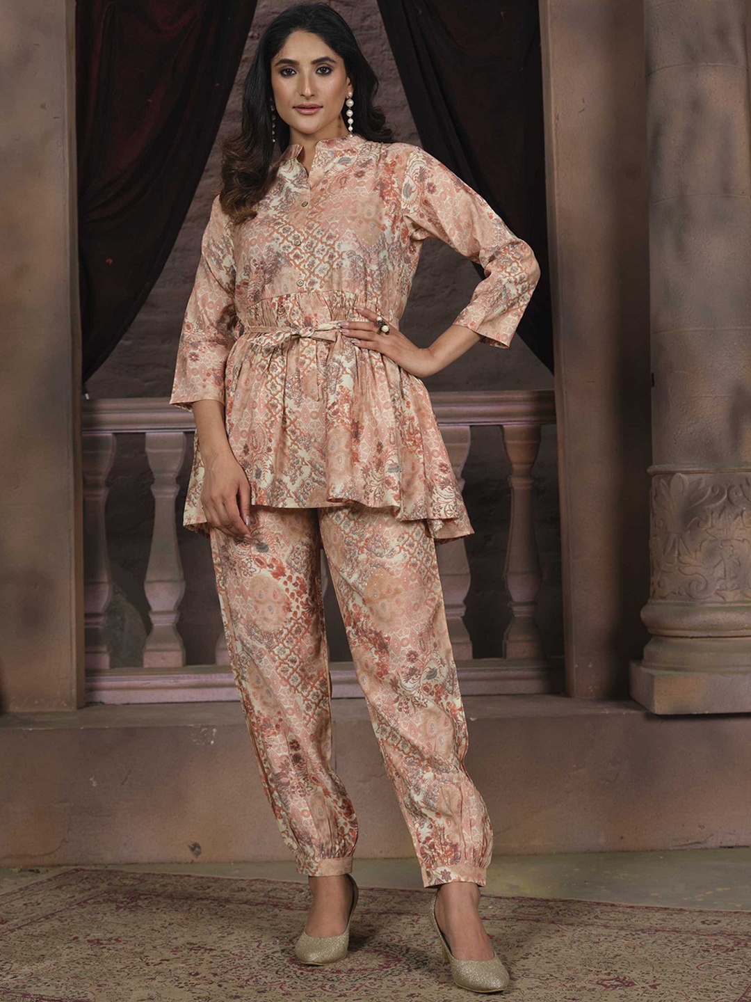 

Panzora Printed Mandarin Collar Tunic With Trousers, Peach