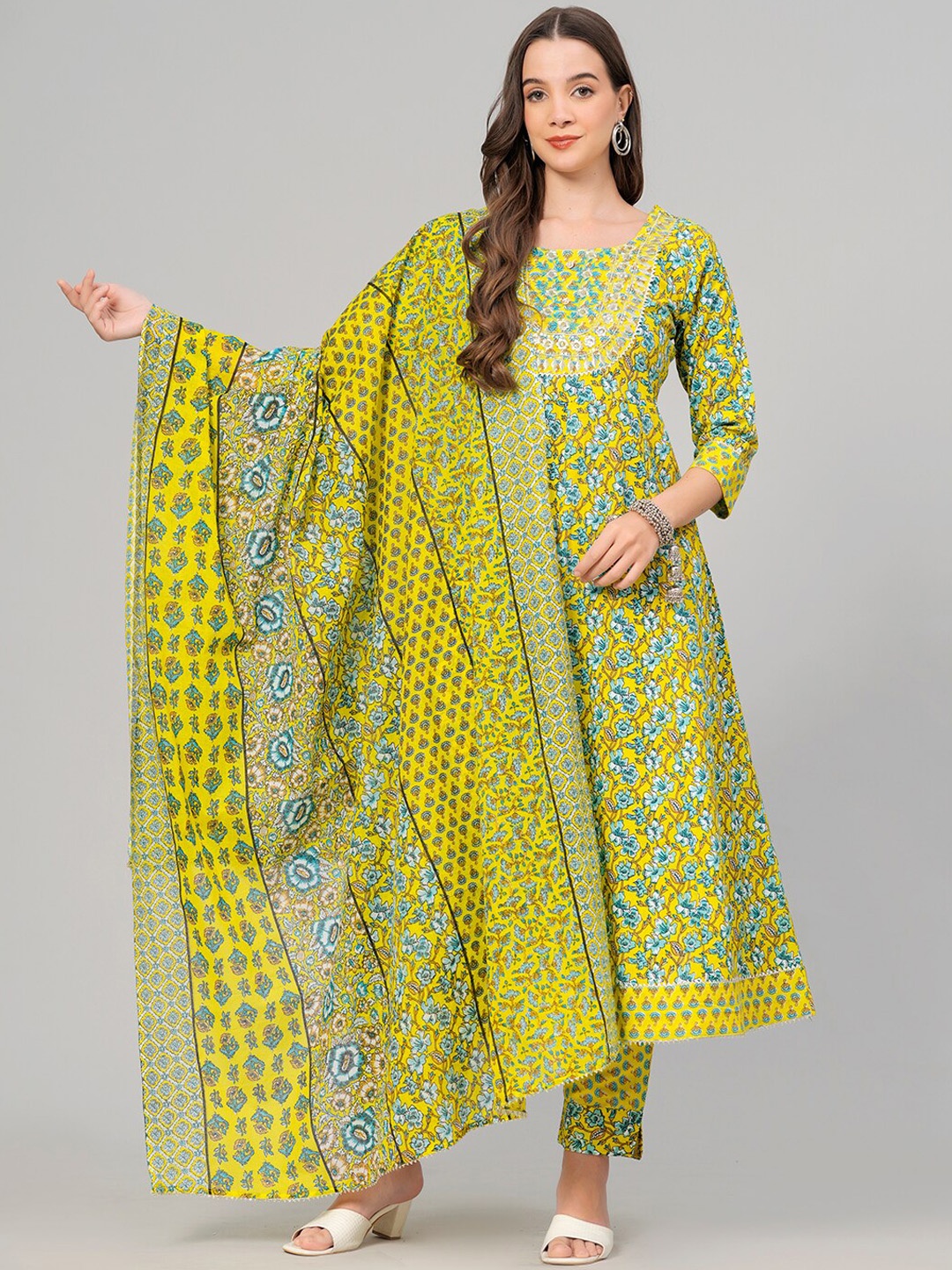 

JC4U Floral Embroidered Pure Cotton Kurta With Trouser & Dupatta, Green