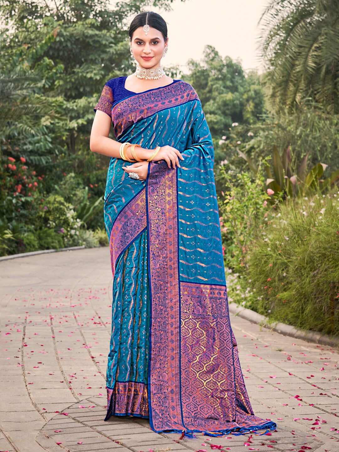 

Mitera Woven Design Zari Banarasi Saree, Blue