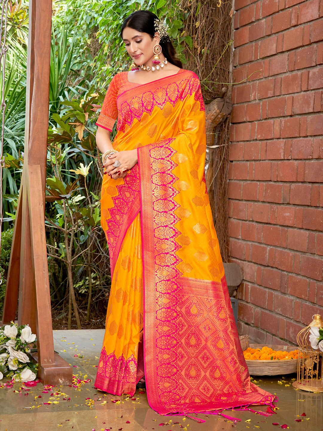 

Mitera Ethnic Motifs Woven Design Zari Saree, Yellow