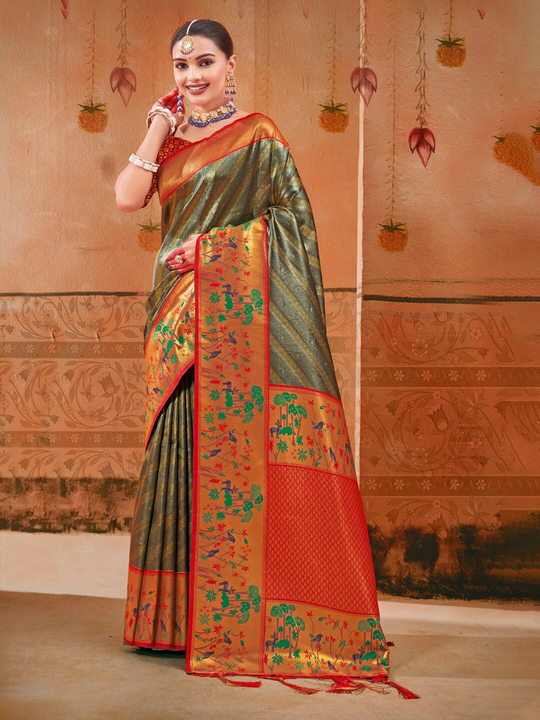 

Mitera Floral Woven Design Zari Paithani Saree, Grey