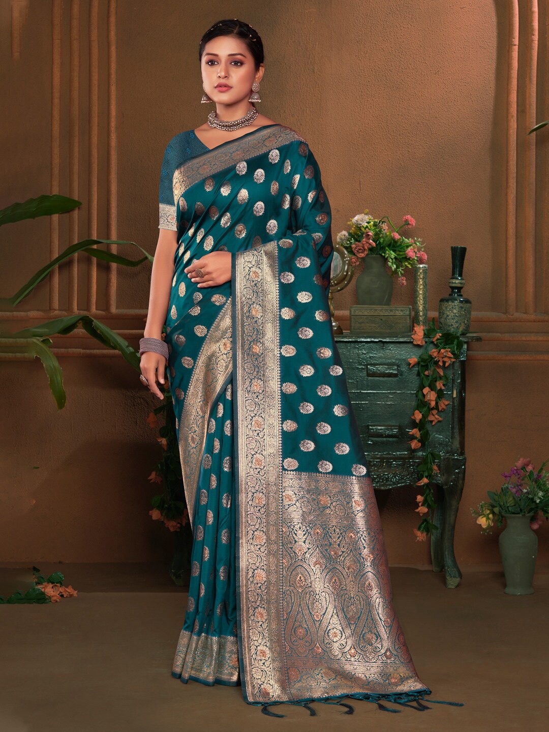 

Mitera Ethnic Motifs Woven Design Zari Saree, Sea green