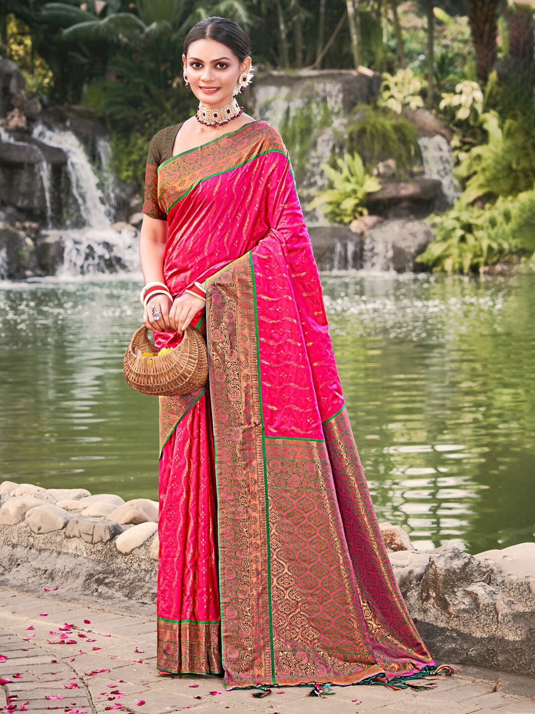 

Mitera Ethnic Motifs Woven Design Zari Banarasi Saree, Pink