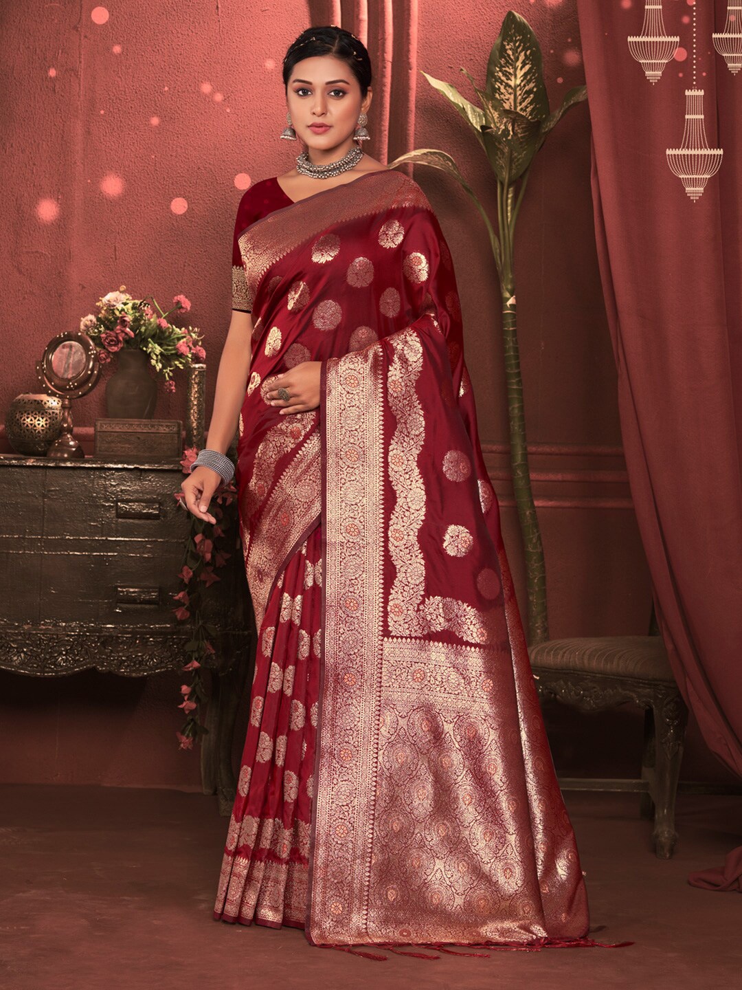 

Mitera Ethnic Motifs Woven Design Zari Saree, Maroon