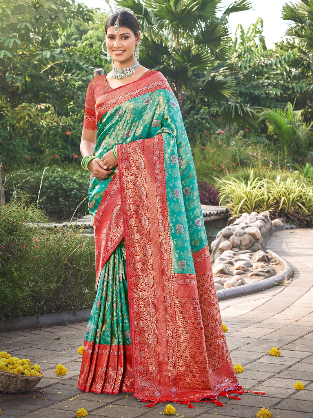 

Mitera Floral Woven Design Zari Banarasi Saree, Sea green