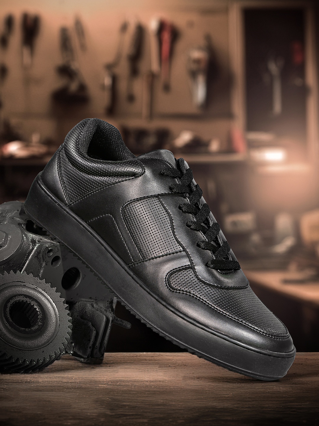 

Roadster The Lifestyle Co. Men Textured Sneakers, Black
