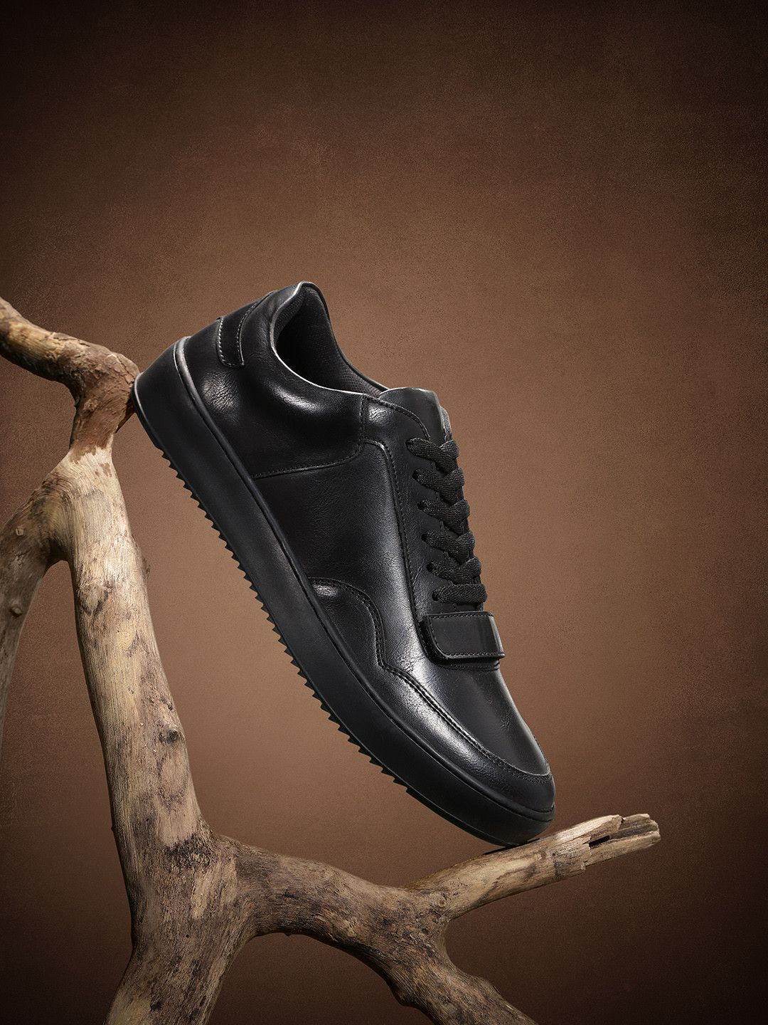

Roadster The Lifestyle Co. Men Everyday Sneakers, Black