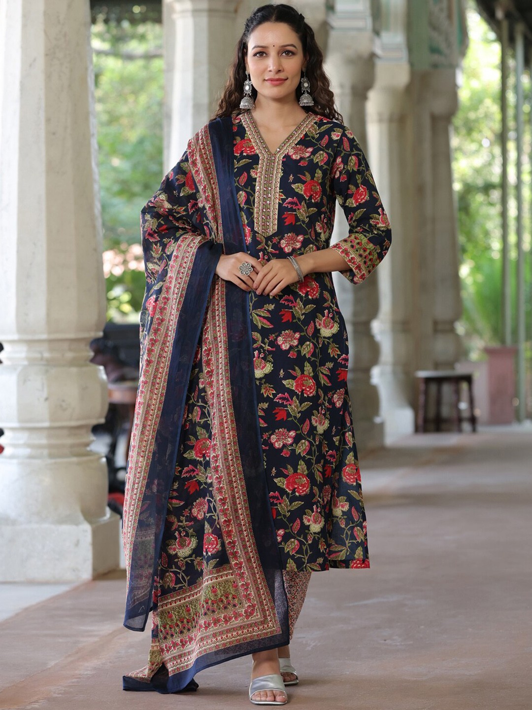 

Rain & Rainbow Floral Printed V-Neck Pure Cotton Kurta with Trousers & With Dupatta, Navy blue