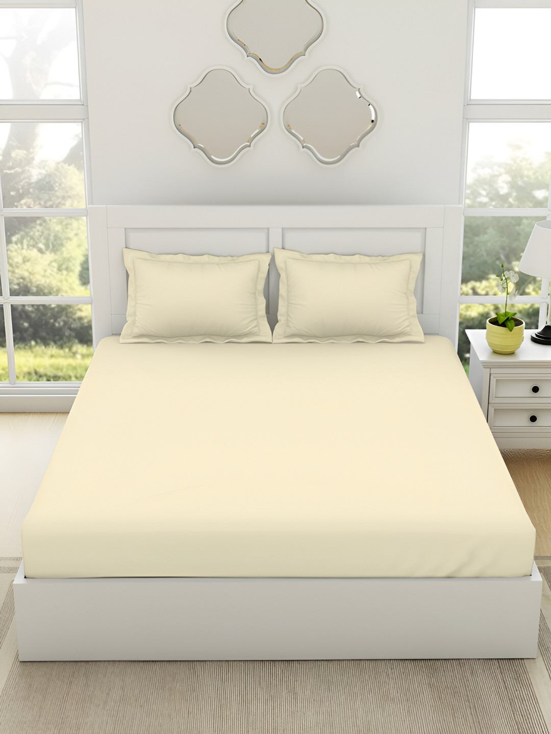 

SPACES Off White 144 TC Cotton King Bedsheet with 2 Pillow Covers