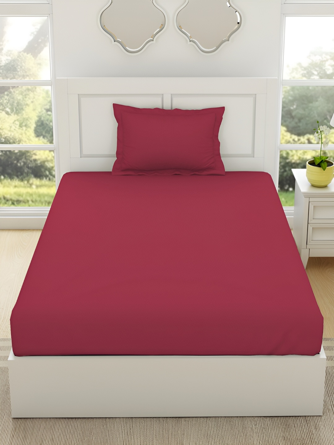 

SPACES Red Everyday Essentials 144 TC Single Cotton Bedsheet Set