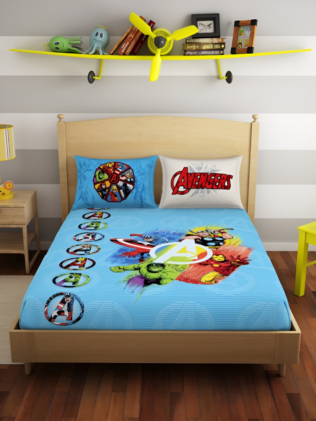 

SPACES Blue & Red Marvel Avengers Cartoon Characters 180 TC King Bedsheet Set