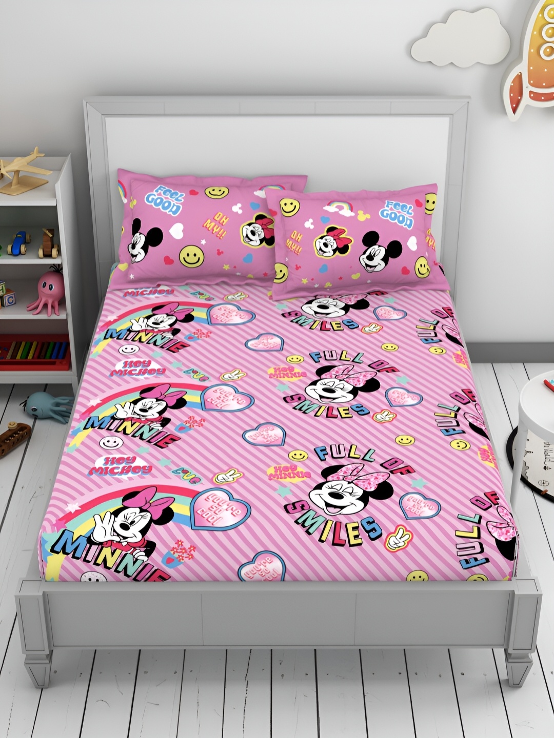 

Welspun Pink & Black Cartoon Characters 144 TC King Bedsheet with 2 Pillow Covers