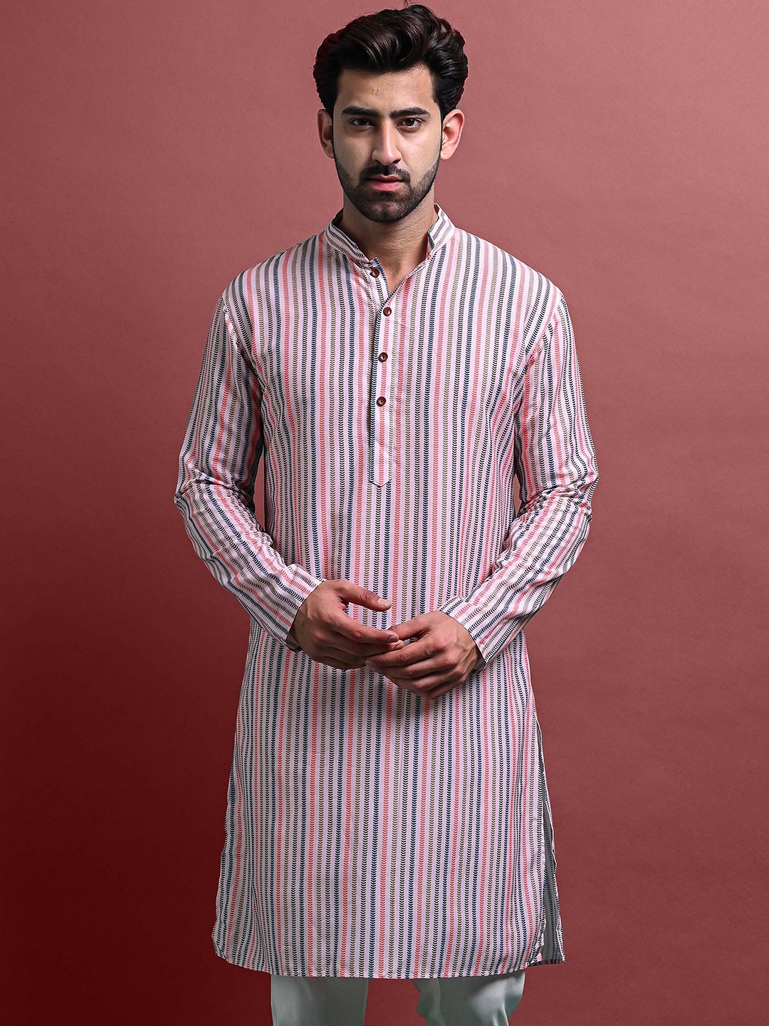 

VESHAM Striped Printed Straight Kurta, Pink