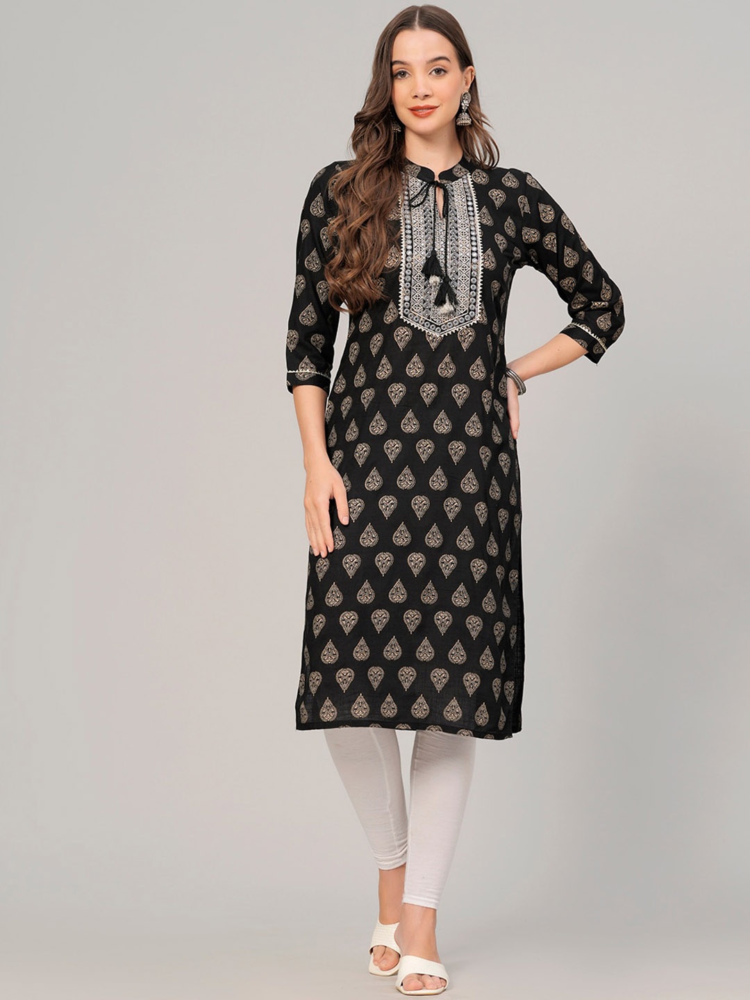 

JC4U Ethnic Motifs Printed Keyhole Neck Mirror Work Straight Kurta, Black