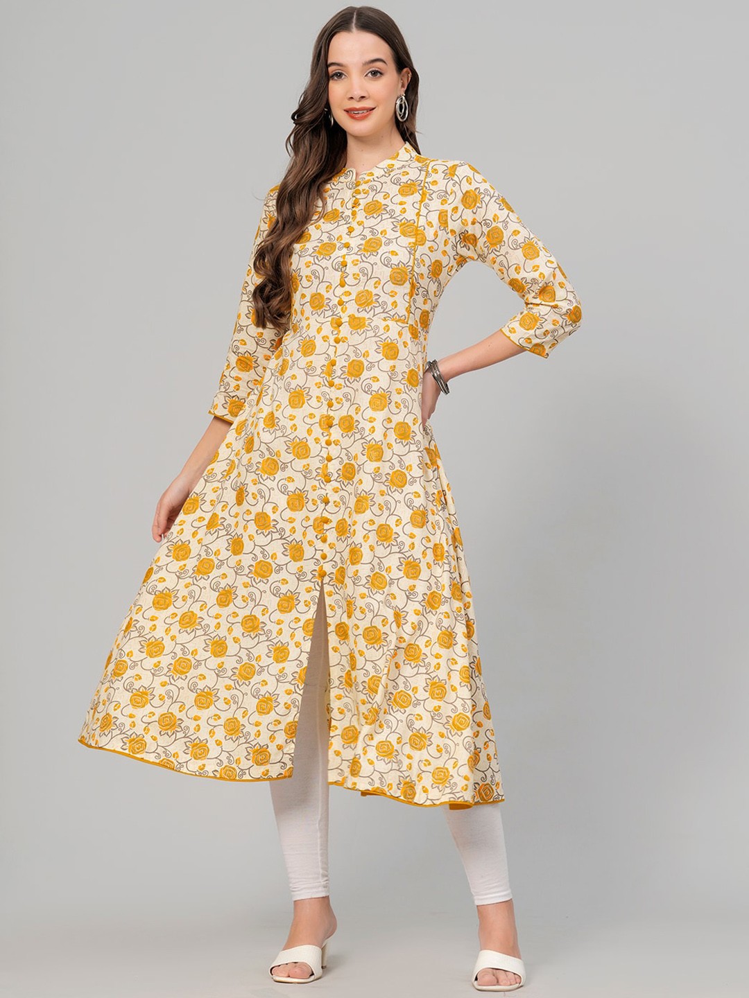 

JC4U Floral Printed Cotton Panelled A-Line Kurta, Off white