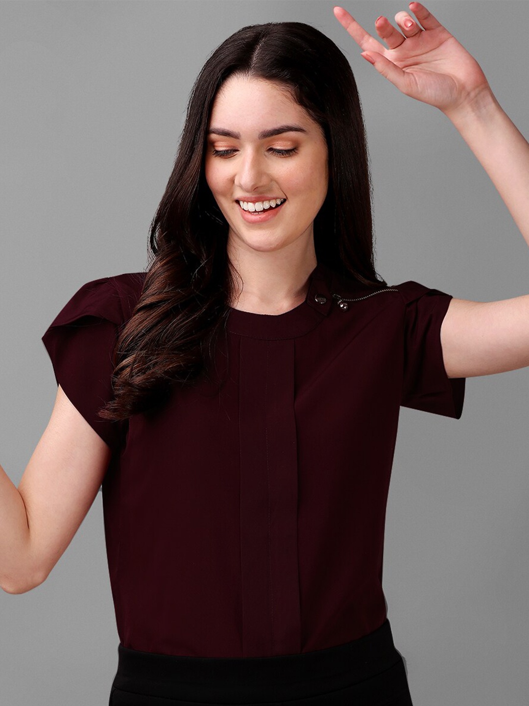 

Kinjo Band Collar Pure Crepe Top, Maroon