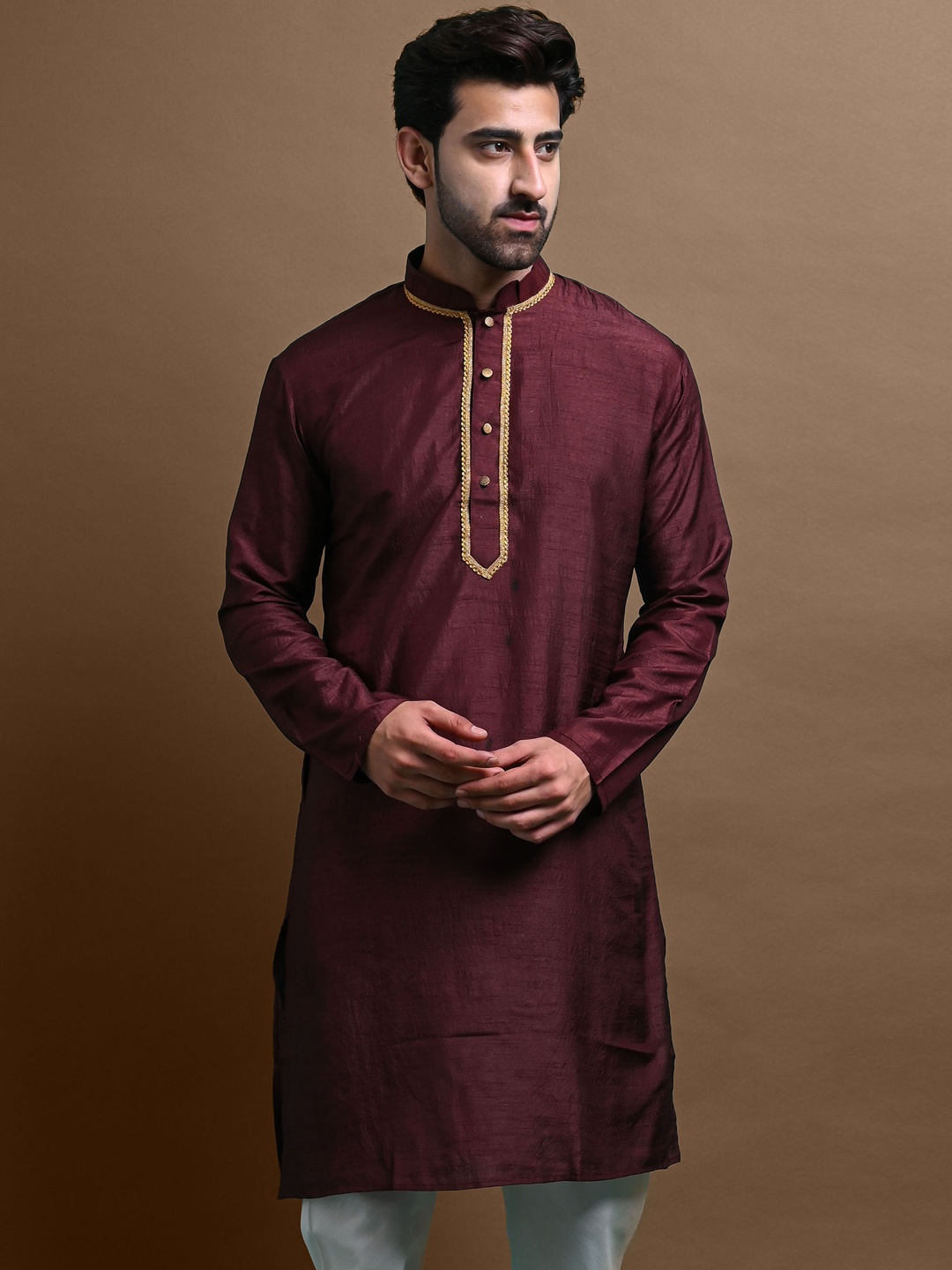 

VESHAM Mandarin Collar Gotta Patti Straight Kurta, Brown