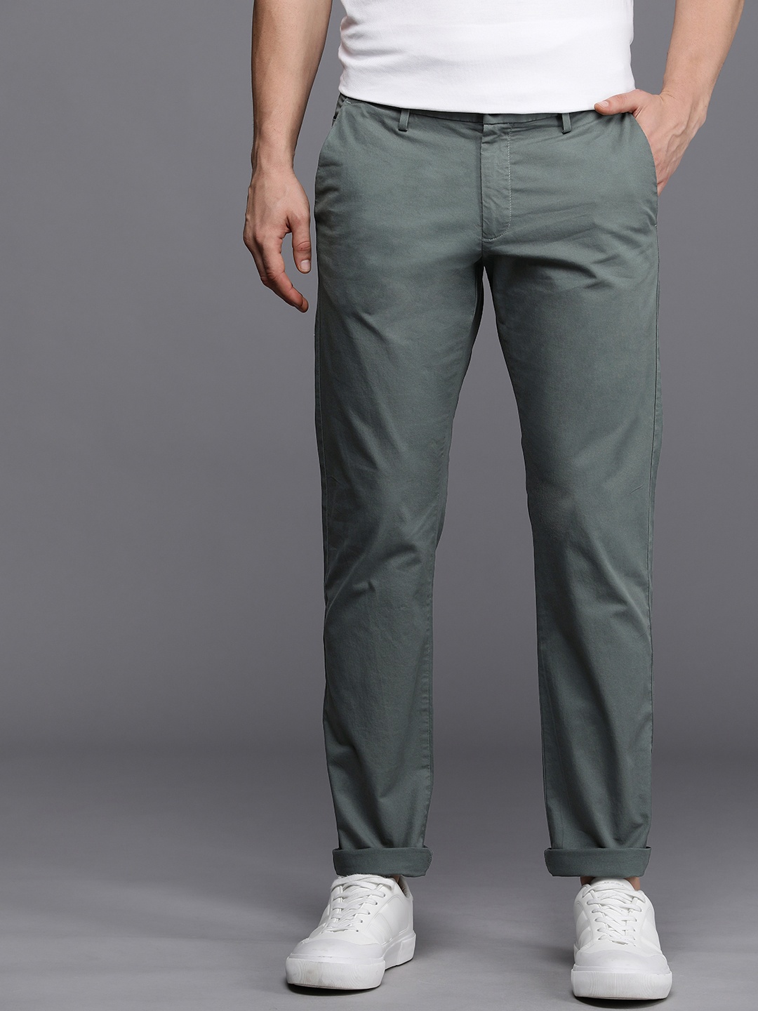 

Allen Solly Men Slim Fit Chinos, Green