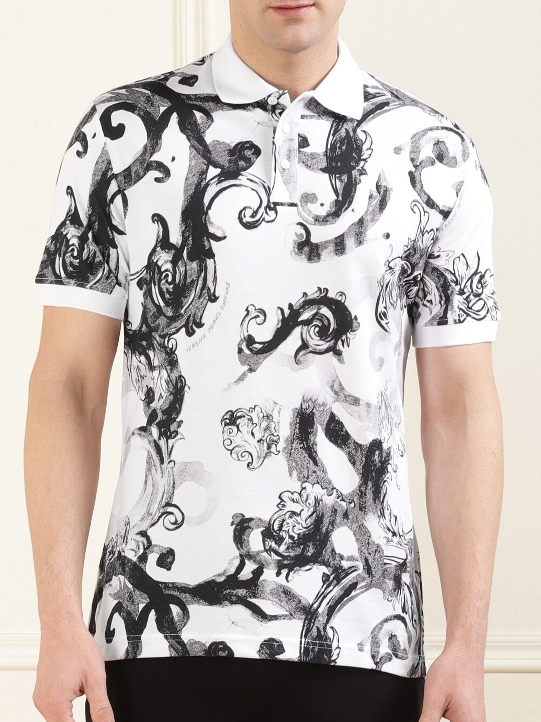 

Versace Jeans Couture Polo Collar Short Sleeves Cotton T-shirt, White