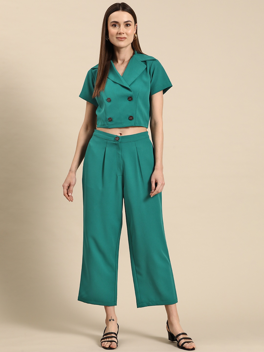 

WoowZerz Women Solid Coat & Trousers Co-Ords, Green